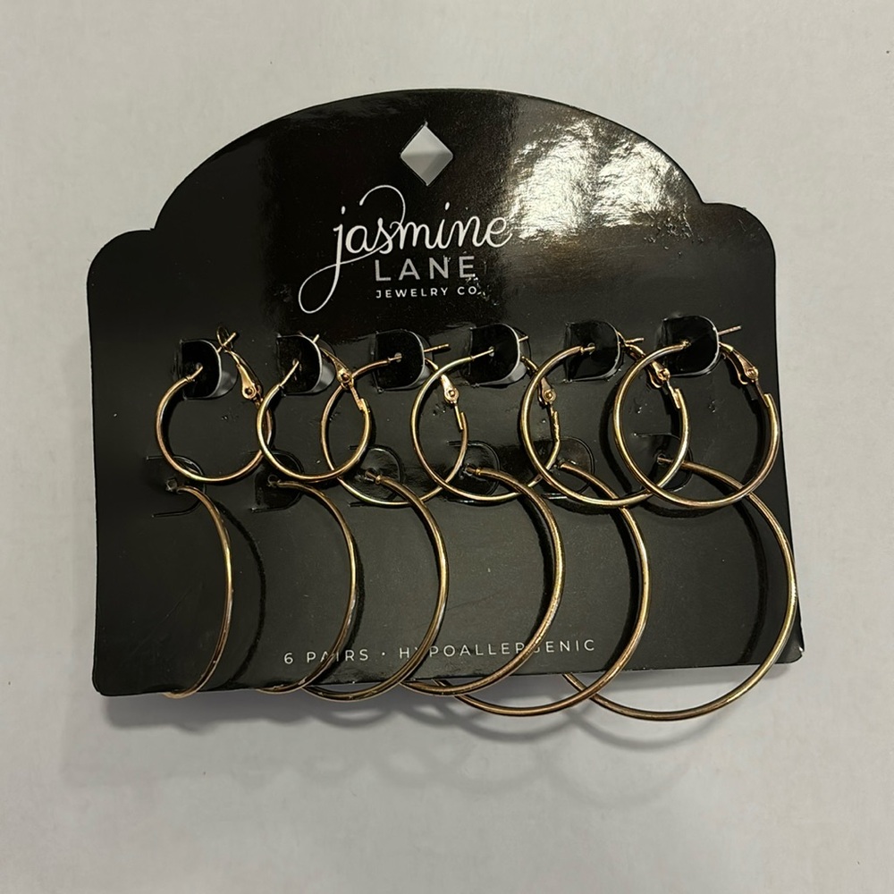 Jasmine Lane Jewelry co. Gold Hoops (6 pairs)